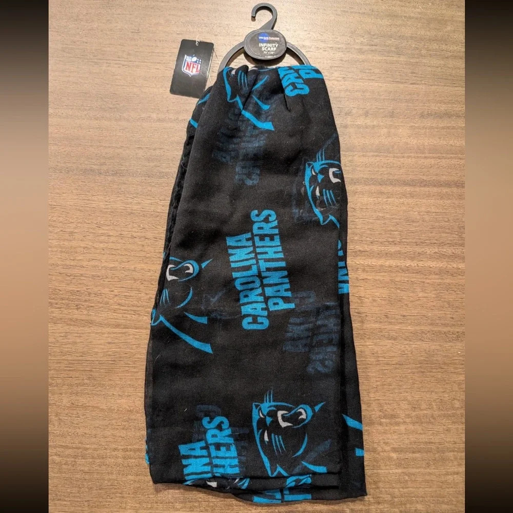 NWT NFL Carolina Panthers Infinity Scarf